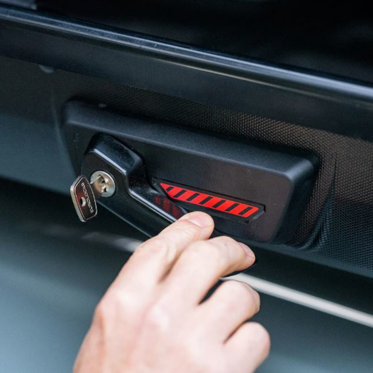 Yakima Skybox 16 NX Roof Cargo Box - Image 3